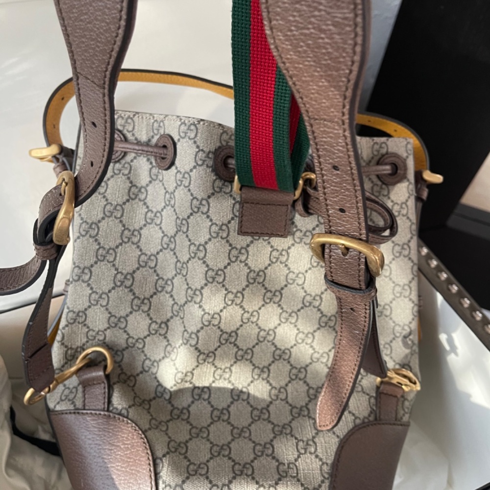 Gucci bagpack GG supreme - Picture 10 of 13